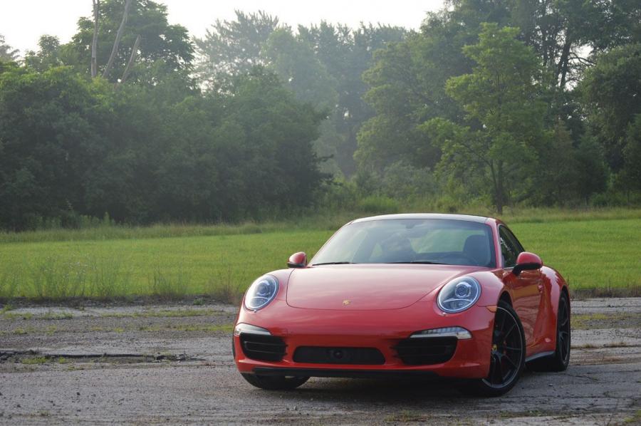  Porsche 911 Carrera 4S 2013 года  (фото 41 из 82)